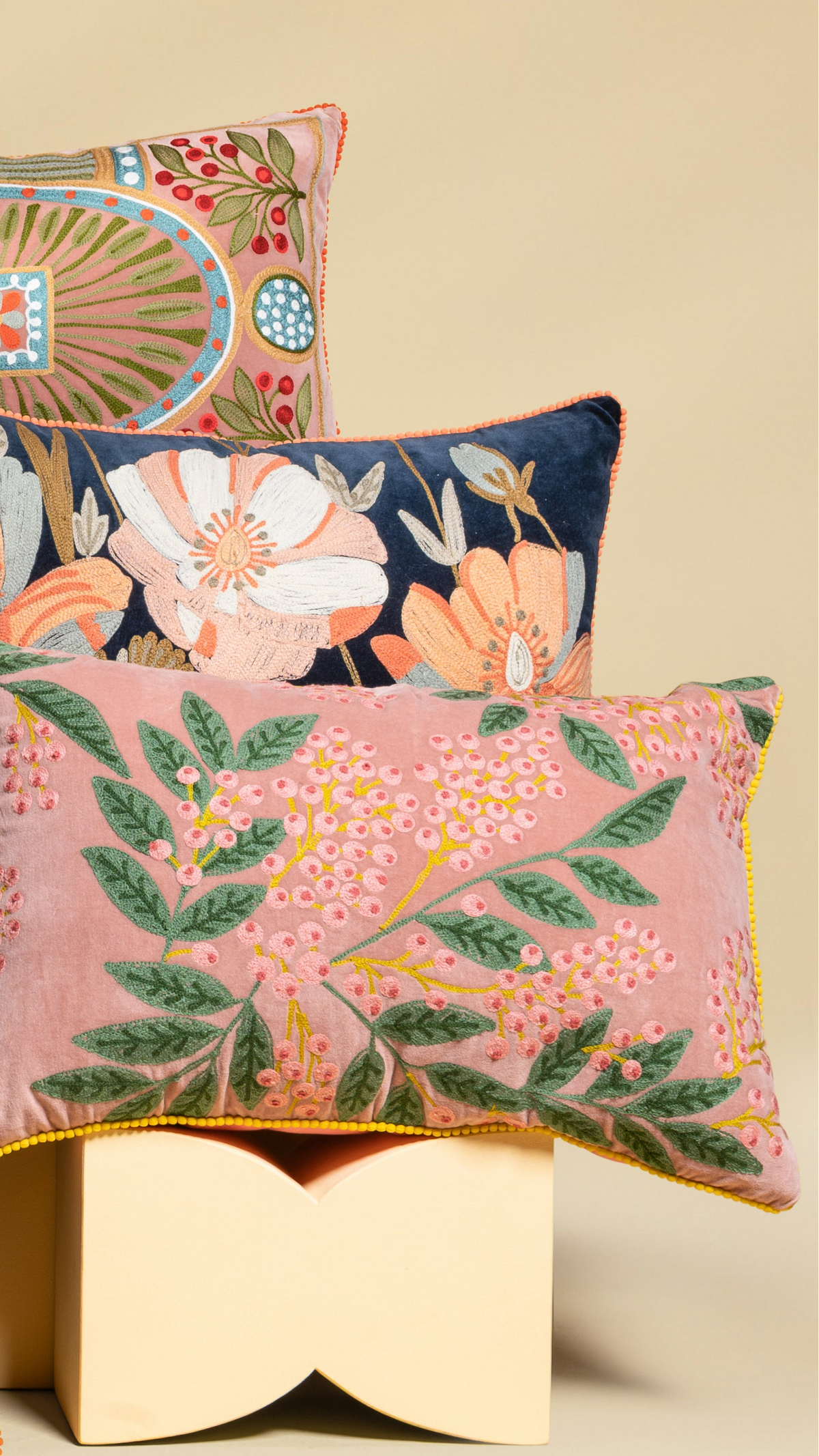 Gul Cushion