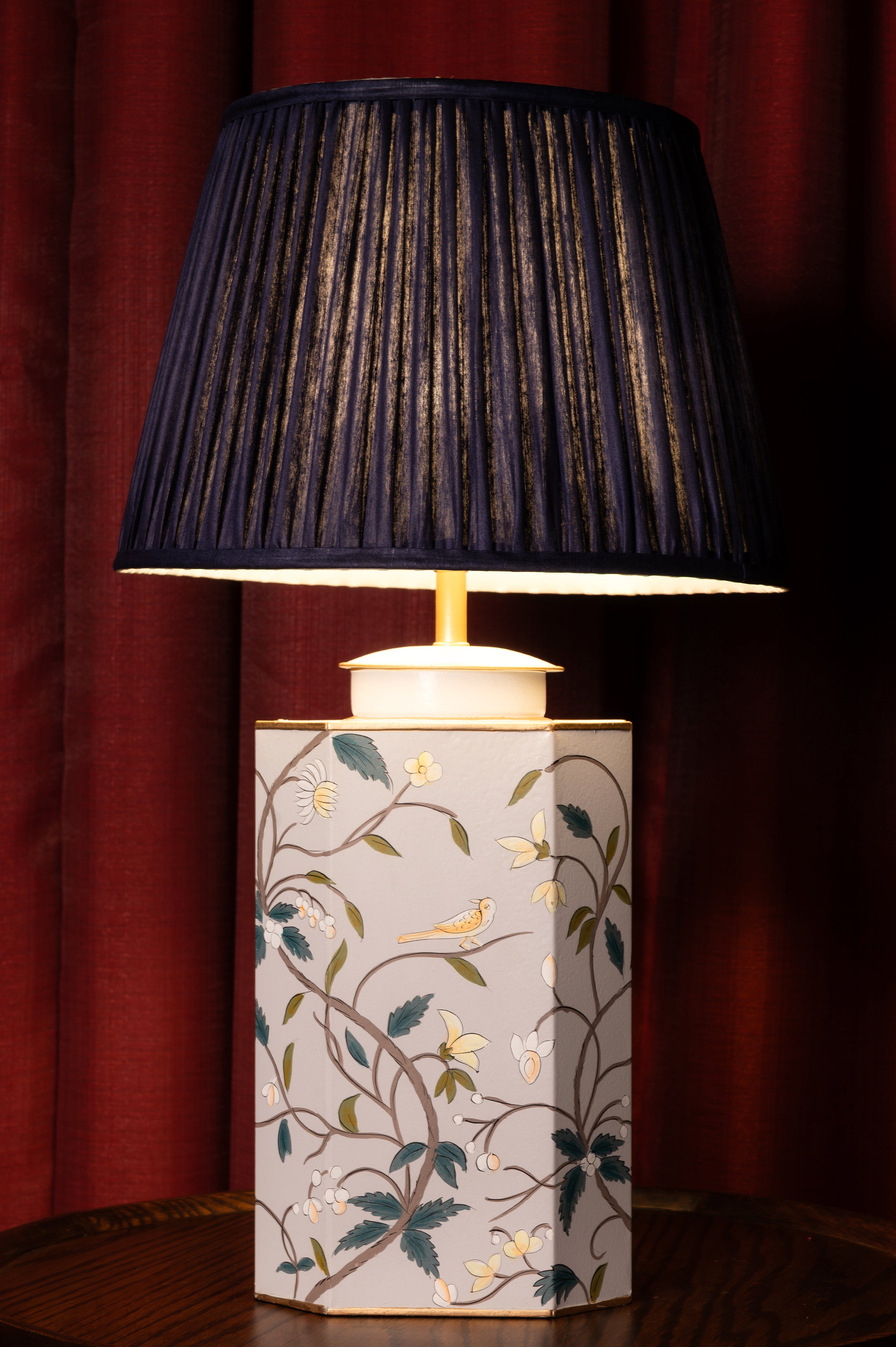 Floral Bloom Table Lamp (Grey)