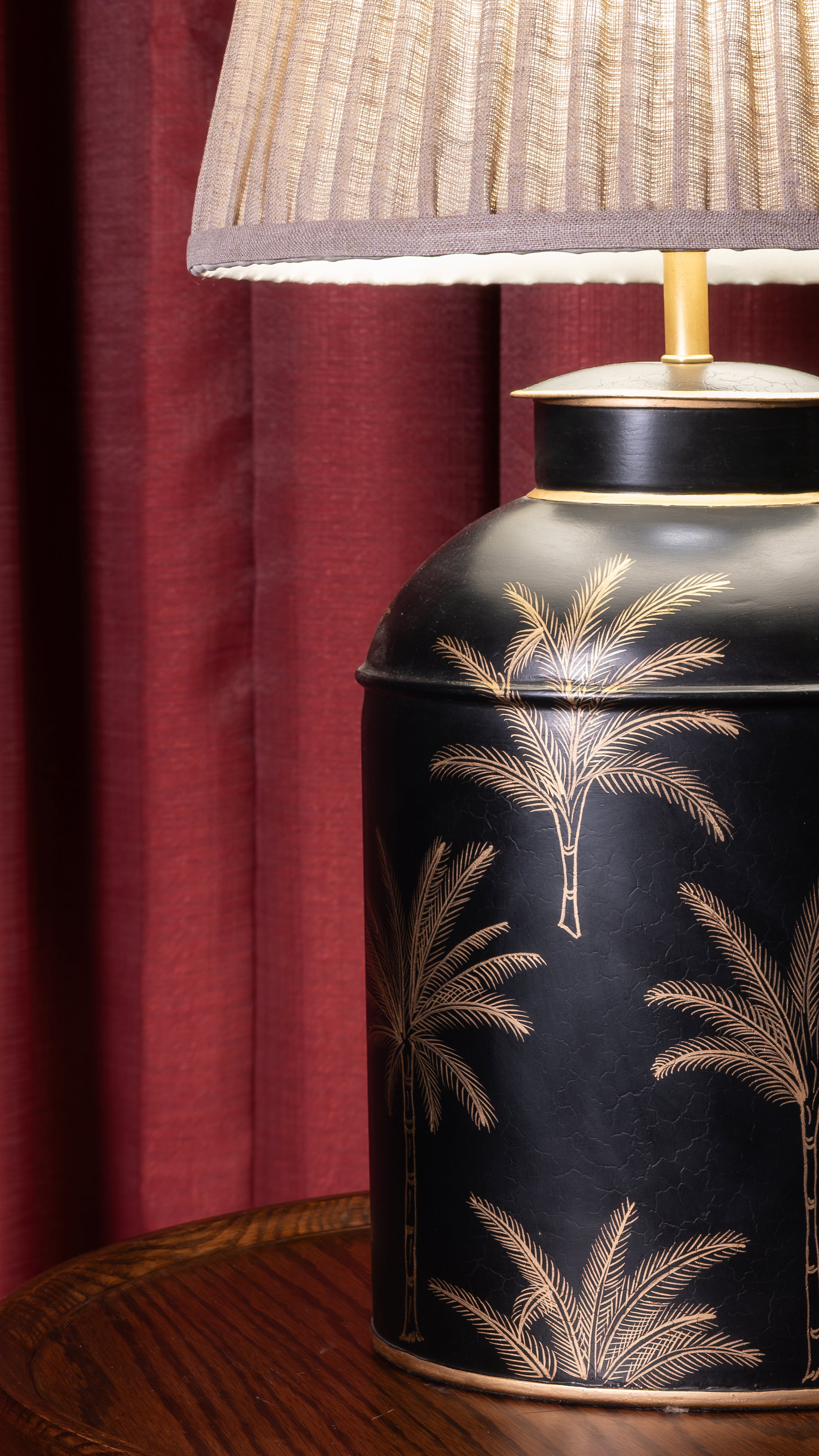 Palm Spring Table Lamp (Black)