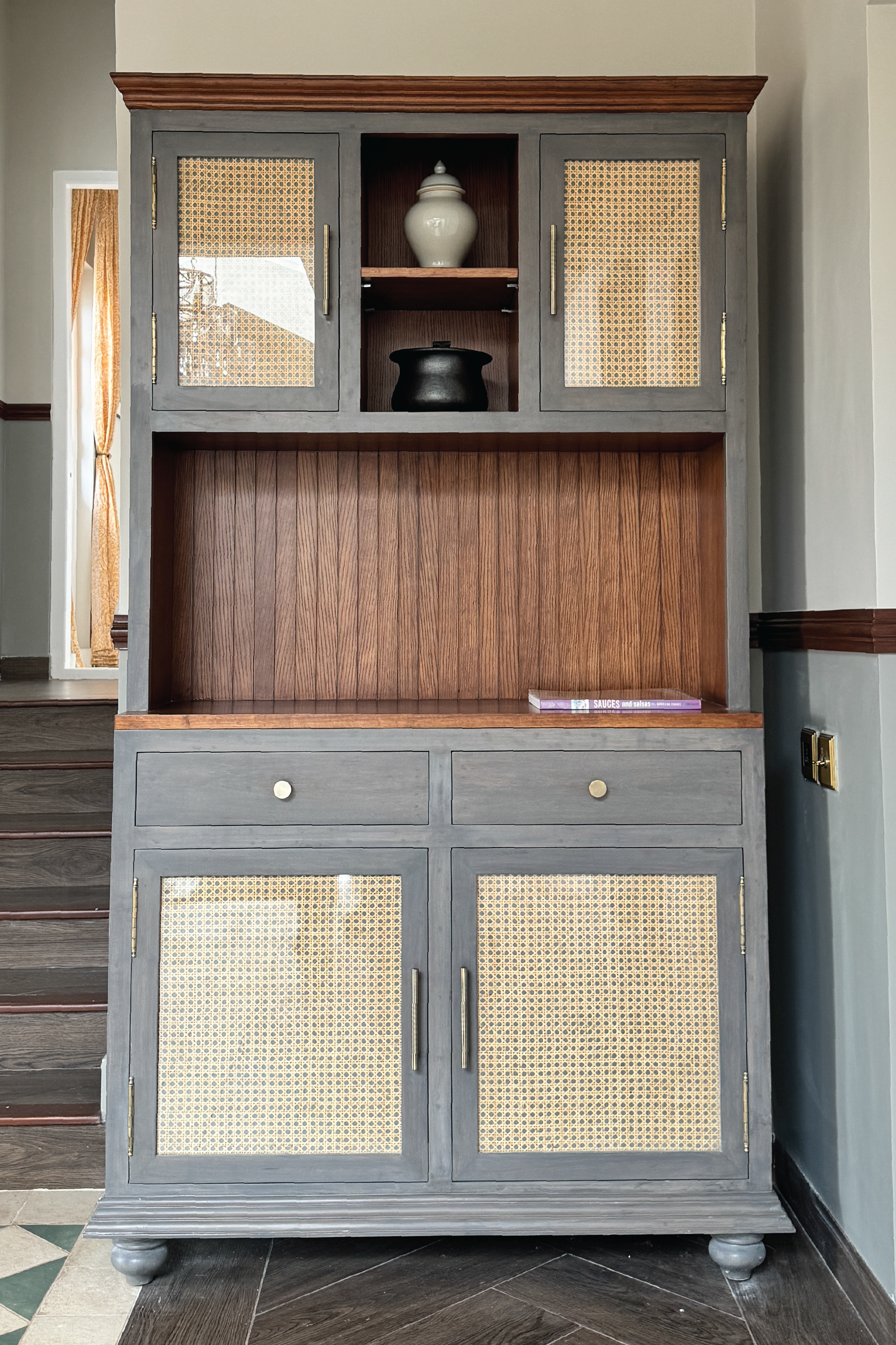 Savannah Cabinet
