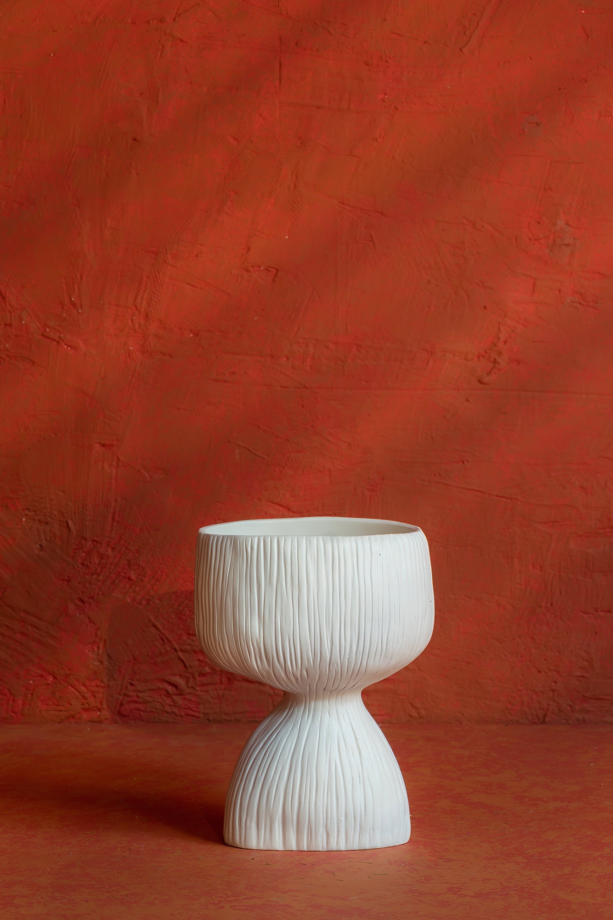 Seradura Planter (White)
