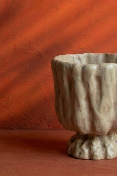 White Raya Planter (Large)