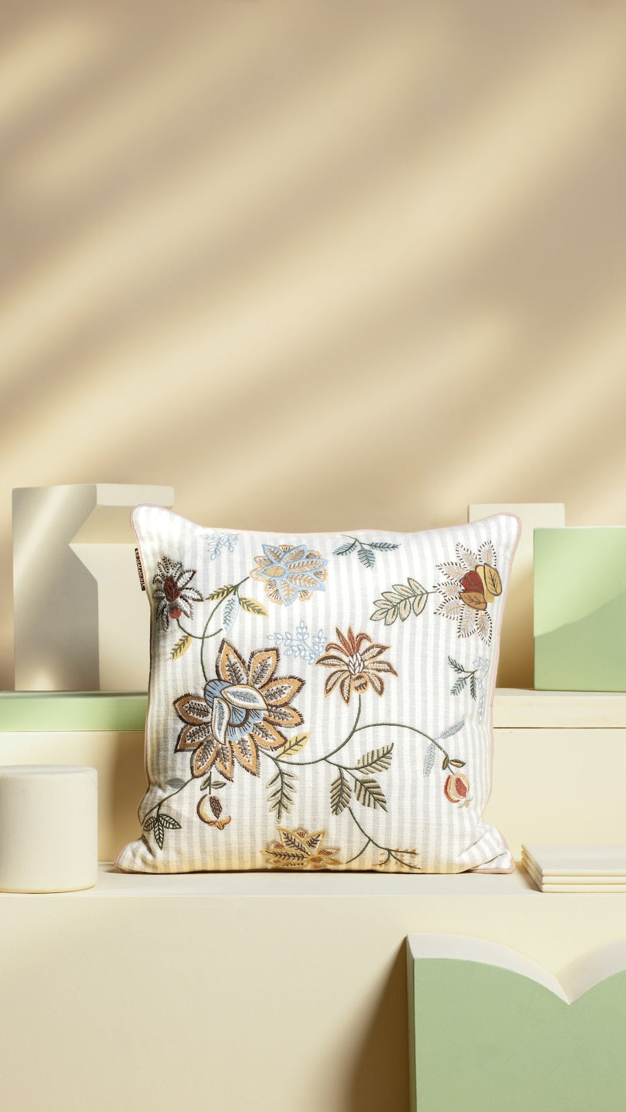 Bloom Cushion