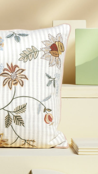 Bloom Cushion