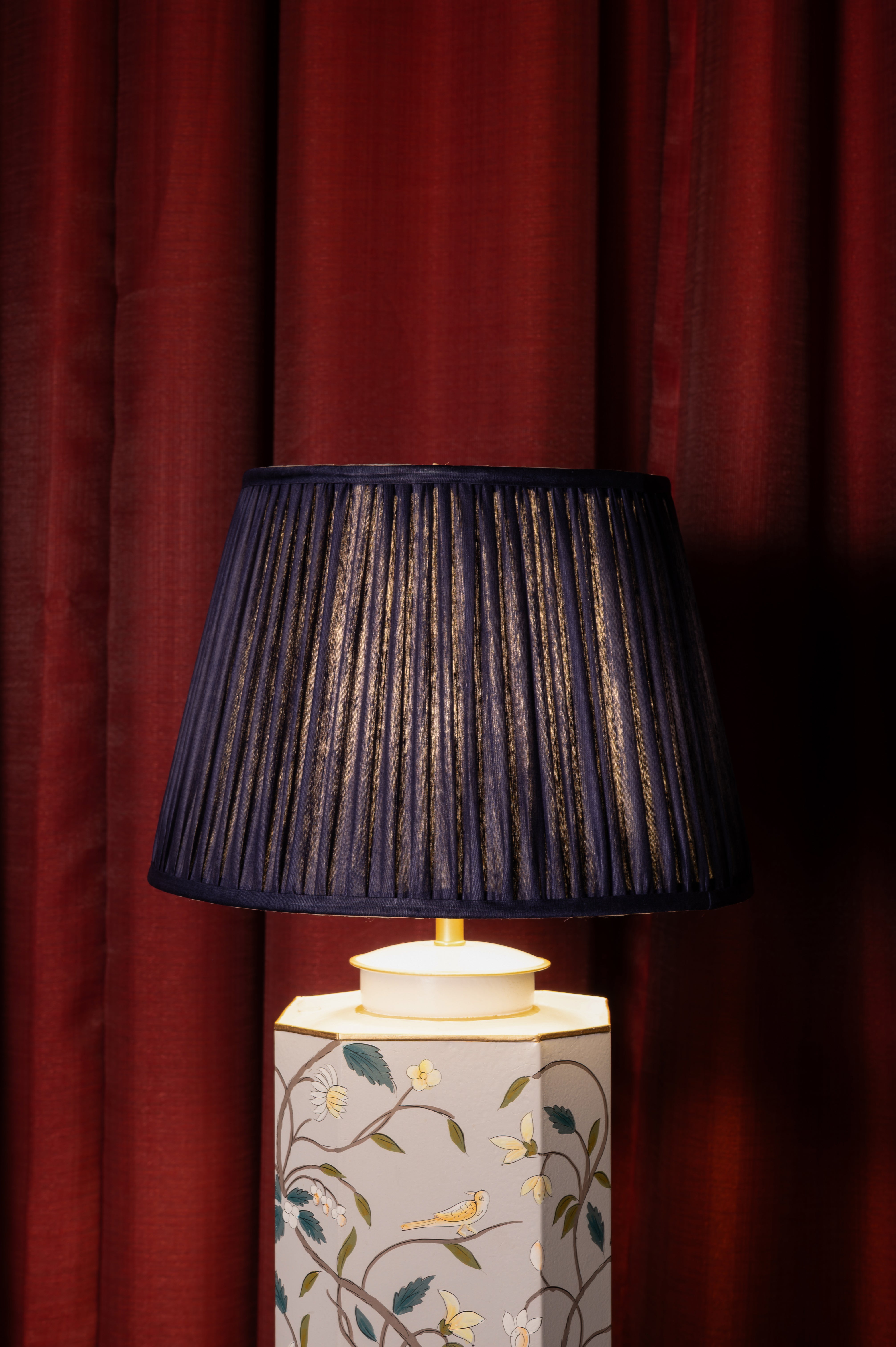 Floral Bloom Table Lamp (Grey)