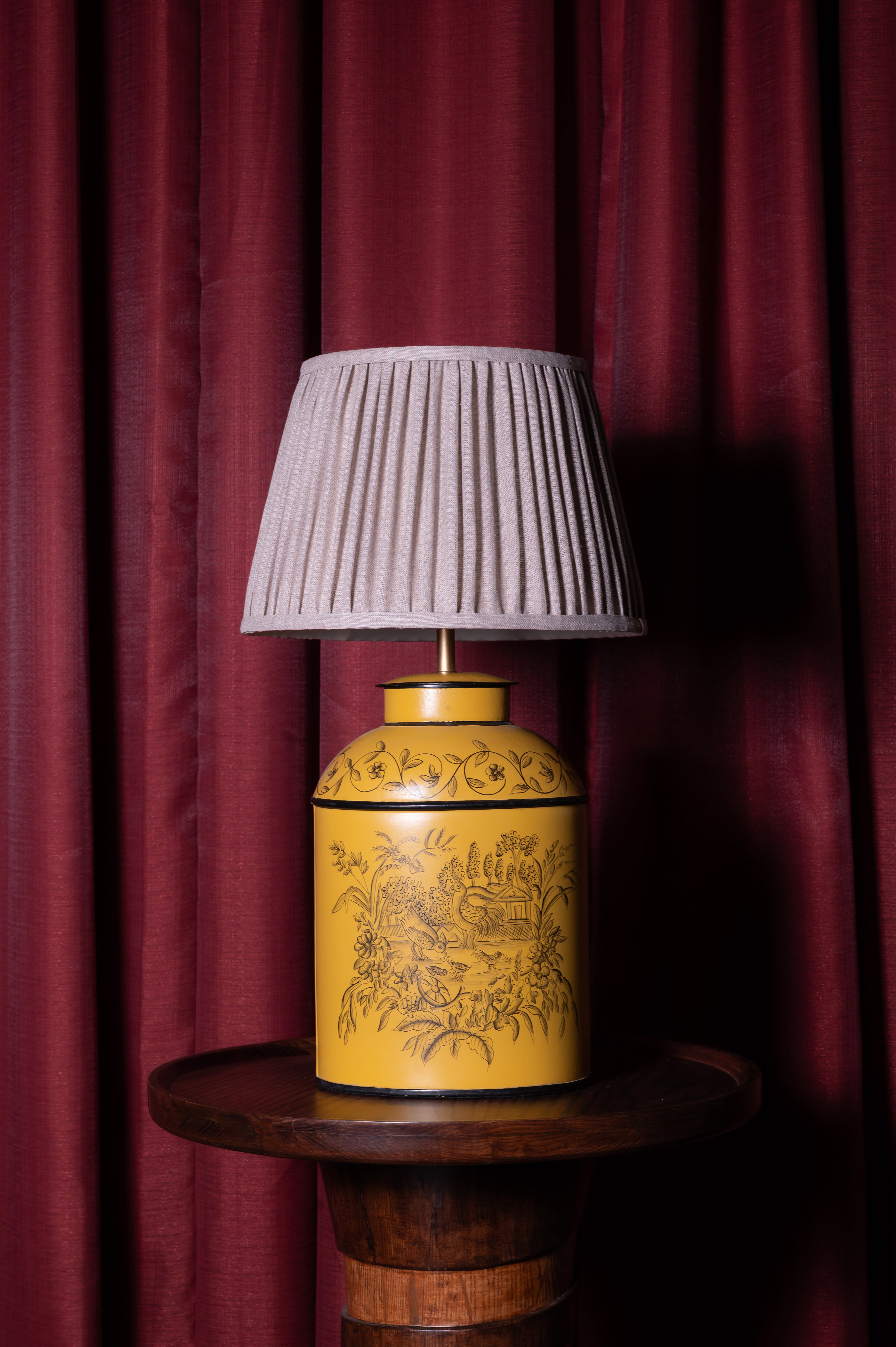 Garden View Table Lamp