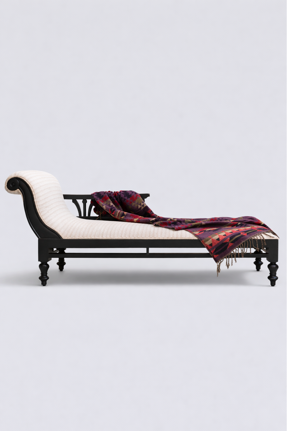 Maya Daybed