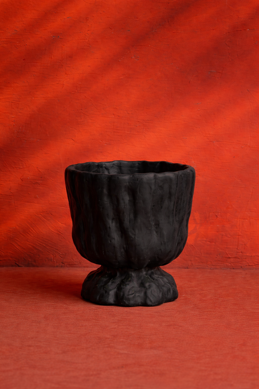 Black Raya Planter (Large)