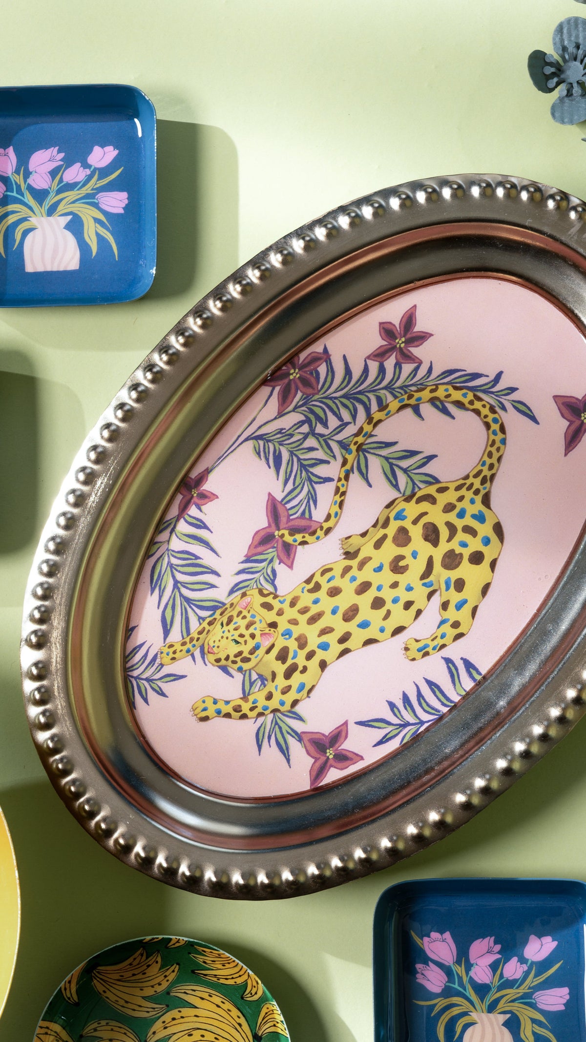 Tiger Tray